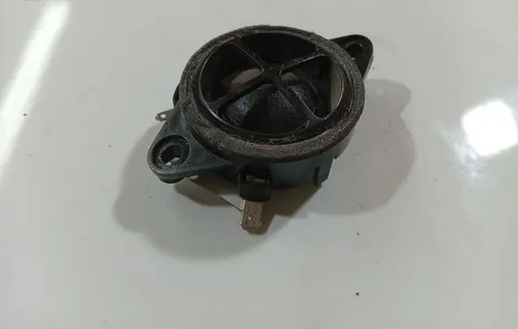 Audi A6 S6 C4 4A Front door speaker