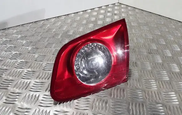Volkswagen PASSAT B6 Tailgate rear/tail lights