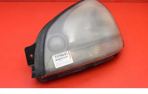 Hyundai Tucson JM Headlight/headlamp 921012EXXX