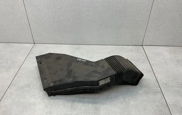 Hyundai Tucson TL Air intake duct part 28210D3100
