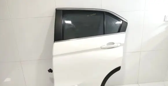 Mitsubishi Eclipse Cross Rear door