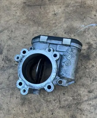 Mercedes-Benz E W211 Throttle valve A6420900270 DK0034 0281002894