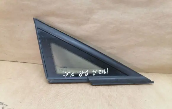 Seat Ibiza IV (6J,6P) Front triangle window/glass 43R001564