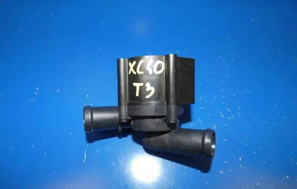 Volvo XC40 Electric auxiliary coolant/water pump 31461909 8888168203