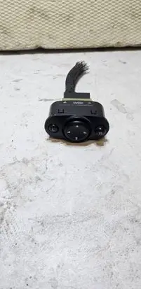 Chrysler PT Cruiser Wing mirror switch 04608505AD 39754D