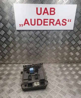 Citroen C5 Fuse module 9645352980
