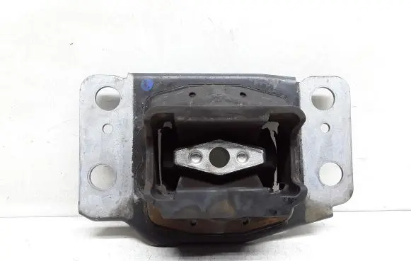 Engine mount bracket