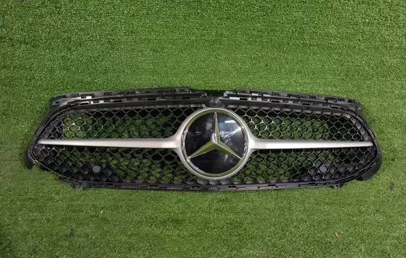 Mercedes-Benz CLA C118 X118 Front grill A177