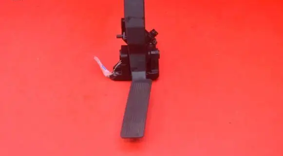 Jeep Grand Cherokee (WK) Accelerator throttle pedal 52109759AB