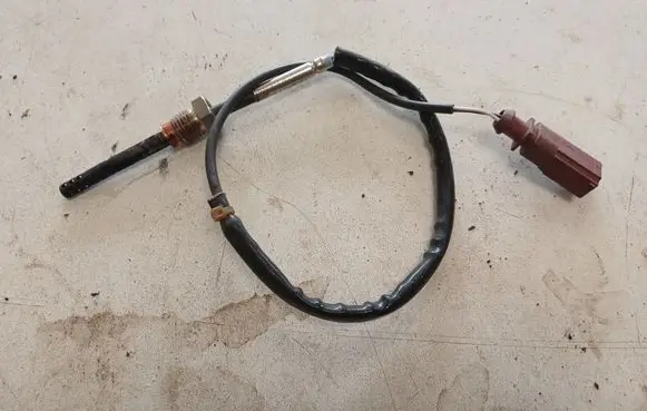 Audi A7 S7 4G Exhaust gas temperature sensor 8K0906088