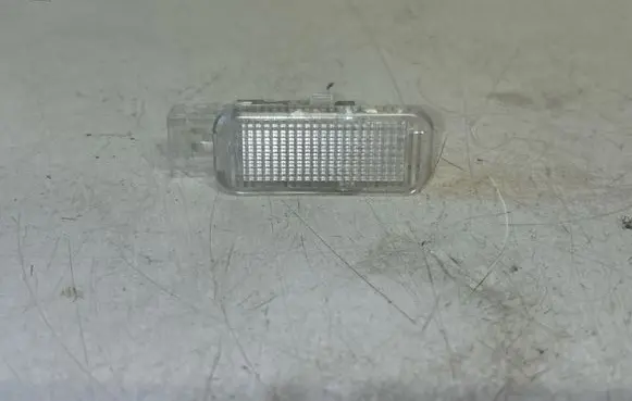 Audi A4 S4 B7 8E 8H Other interior light 4B0947416