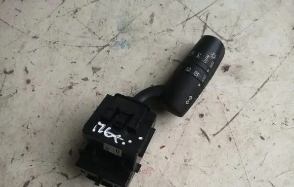 Mazda 6 Indicator stalk KD17F887