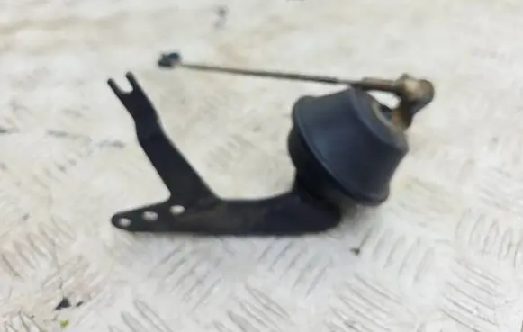 Audi Cabriolet B3 8G Vacuum valve 004538