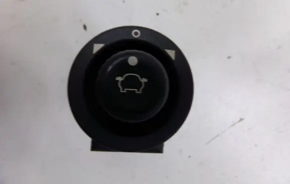Ford Mondeo MK II Wing mirror switch 93BG17B676BA