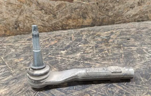 Alfa Romeo Stelvio Steering tie rod end 