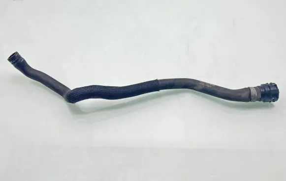 Volkswagen PASSAT B8 Engine coolant pipe/hose 5Q0819350E 9028860C