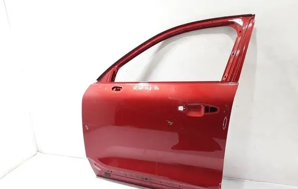 Volvo XC40 Door (2 Door Coupe) 31479738