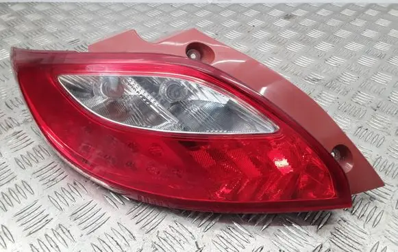 Mazda 2 Rear/tail lights D65151160 K2442