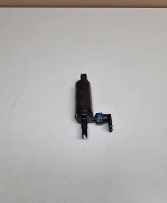 Skoda Octavia Mk3 (5E) Windscreen/windshield washer pump 6R0955681 3308603