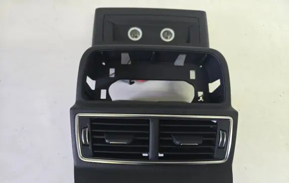 Audi Q7 4M Rear air vent grill 4M0819203 4M0864147A 4M0863440