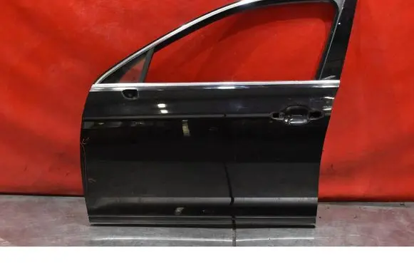 Volkswagen PASSAT CC Front door 