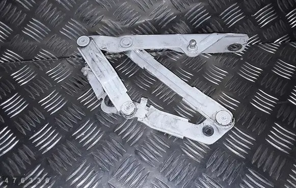 Audi TT TTS Mk2 Engine bonnet/hood hinges 8J0823302H