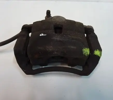 Hyundai i30 Front brake caliper