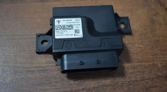 Porsche 992 Trunk lid opening control unit 992906093