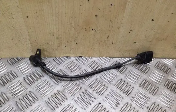 Skoda Octavia Mk2 (1Z) Camshaft position sensor 045906433C