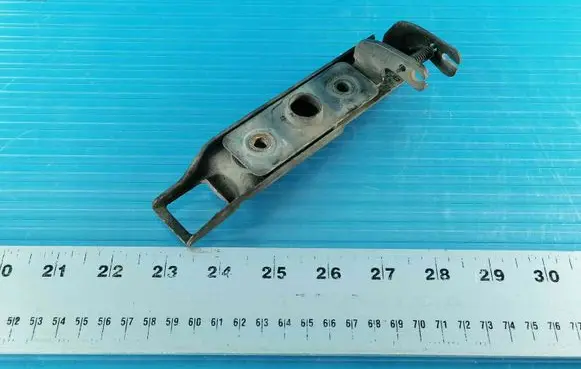 Volkswagen Crafter Loading door lower hinge A9067500450