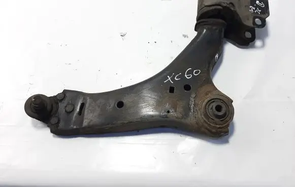 Volvo XC60 Front lower control arm/wishbone