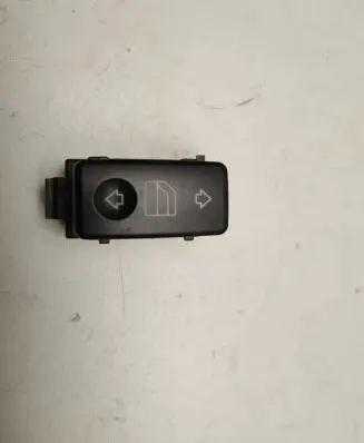 Mercedes-Benz S W220 Electric window control switch A2208213379