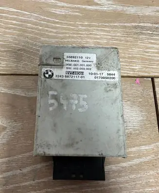 BMW X3 E83 Fuel injection pump control unit/module 55892110 001001000 6872117