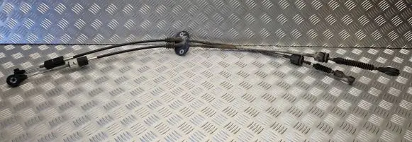 Ford Focus Gear shift cable linkage 