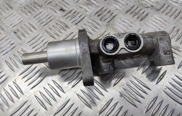 Peugeot 508 Master brake cylinder