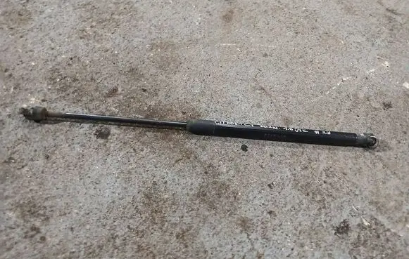 Citroen C4 II Tailgate/trunk strut/damper 895777 9800717780