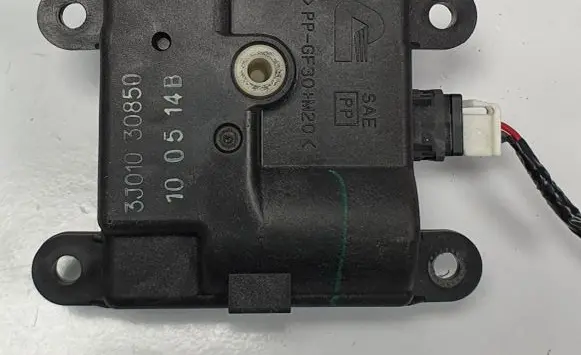 Mazda MX-5 NC Miata A/C air flow flap actuator/motor 3J01030850