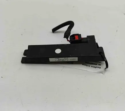 Tesla Model X Keyless system antenna 104313000B