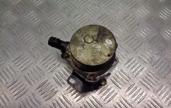 Renault Megane II Vacuum pump