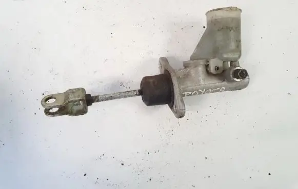 Toyota Avensis Verso Clutch master cylinder nabco