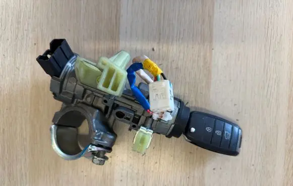 KIA Rio Ignition lock