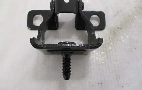 Peugeot 3008 II Tailgate hinge 9813972480