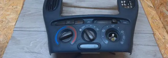Toyota Yaris Climate control unit 7591387014