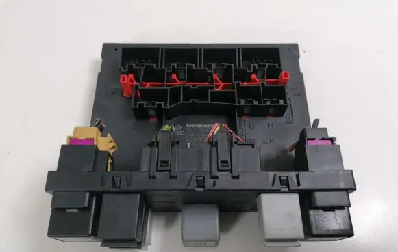 Volkswagen Tiguan Comfort/convenience module 3C8937049D