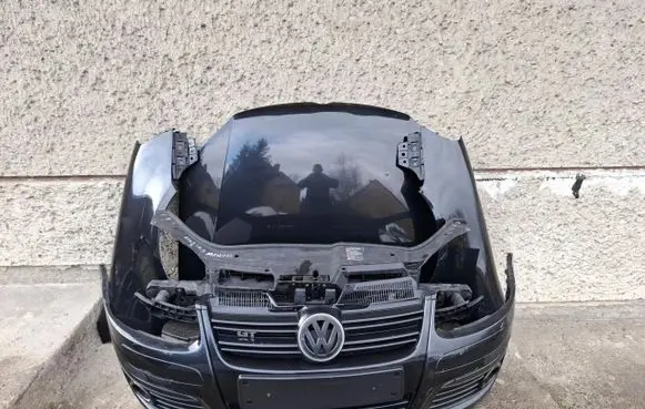 Volkswagen Golf V Front piece kit 