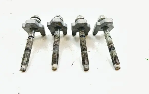 Renault Trafic III (X82) Fuel Injector clamp holder 