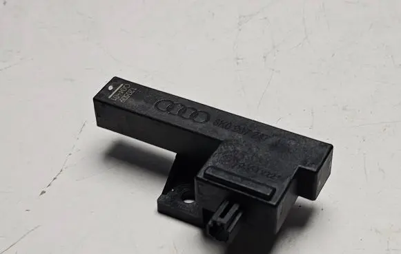 Audi A6 S6 C7 4G Keyless (KESSY) go control unit/module 8K0907247