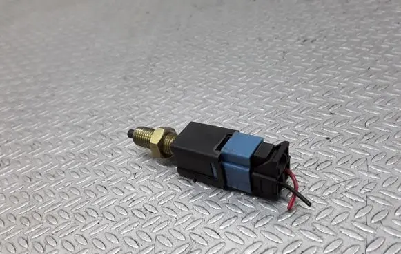 Clutch pedal sensor