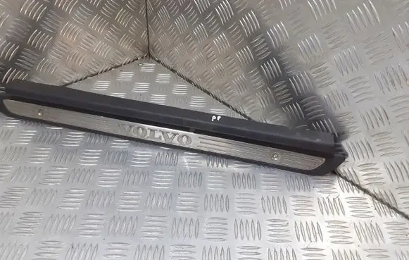 Volvo S40, V40 side skirts sill cover 30818421