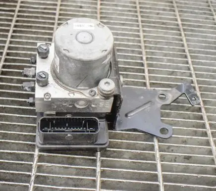 Hyundai Tucson TL ABS Pump BE6003R102 58920D7940